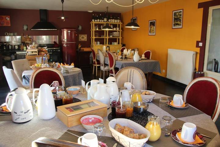 Chambre d’hôte pour 2 personnes, avec sauna et jardin ainsi que vue et piscine à Beaune - 3