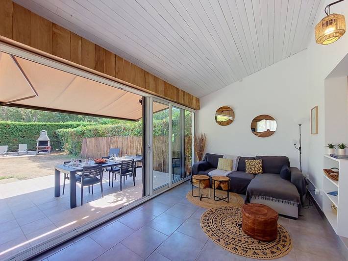 Location de vacances pour 4 personnes, avec Terrasse et Jardin dans Plage de Pinarello