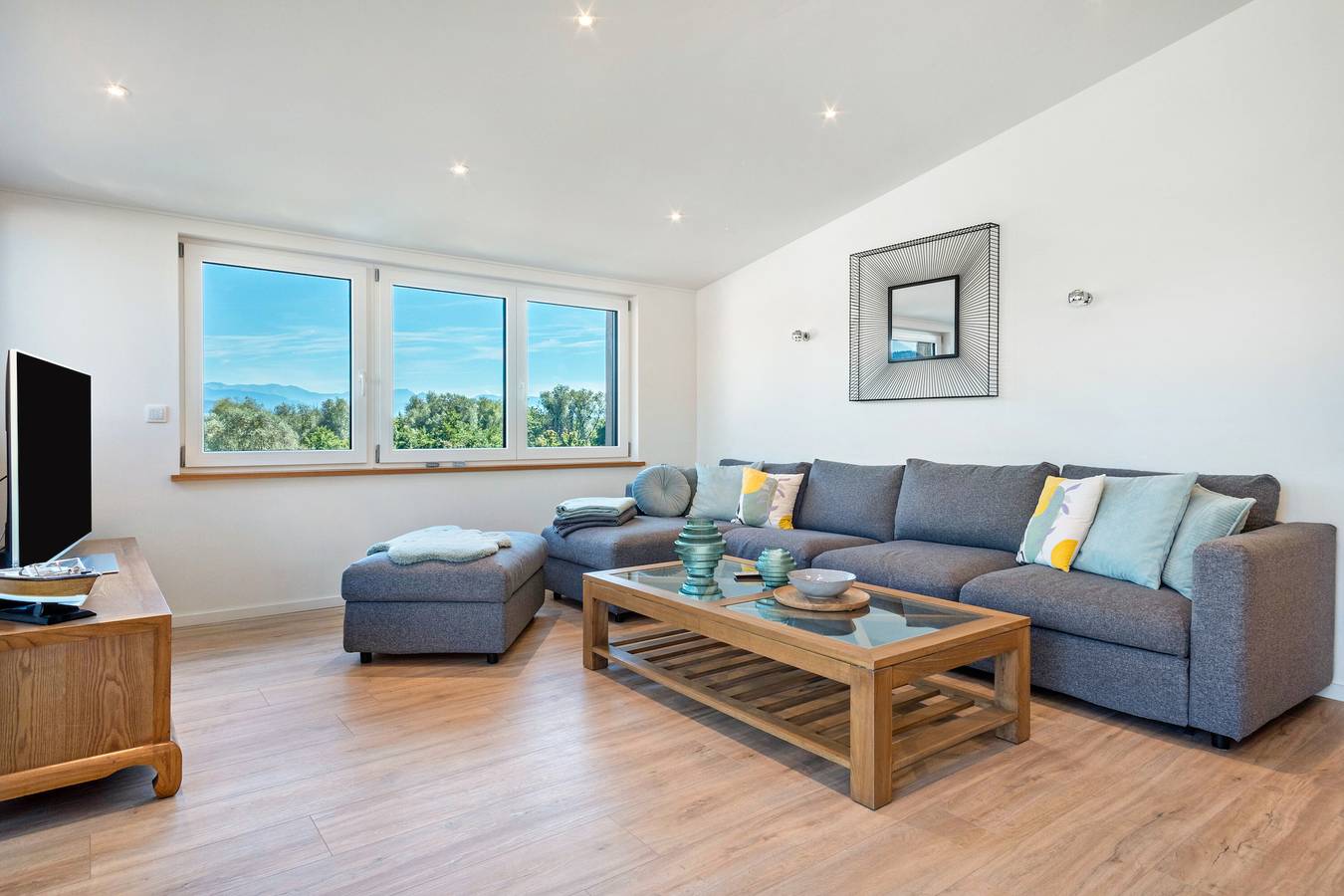 Appartement entier, Appartement "Pfänderblick" avec vue sur les montagnes, terrasse privée et Wi-Fi in Lindau, Souabe (Bavière)