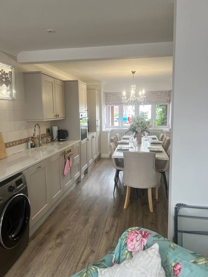 Staysolihull, casa esquinera grande y espaciosa, in Solihull, Birmingham y alrededores