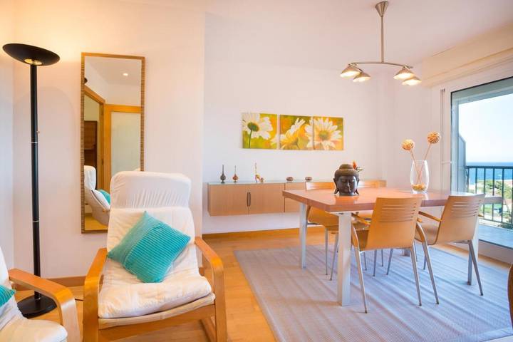 Ferienwohnung für 5 Personen, mit Balkon und Terrasse sowie Garten und Pool in Malgrat de Mar - 3