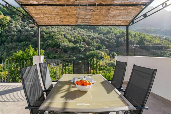 Cas Decu - Wundervolles Dorfhaus mit Blick auf die Serra de Tramuntana - Frei Wifi in Fornalutx, Mallorca Westen
