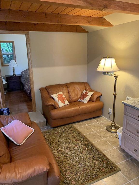 Vacation rental for 2 people, with terrace in Lake Pend Oreille