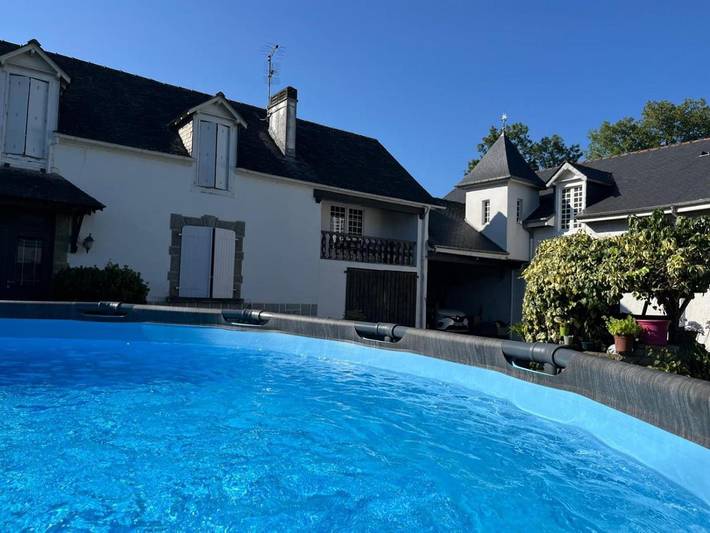 Gîte pour 4 personnes, avec Jardin et Piscine à Soumoulou