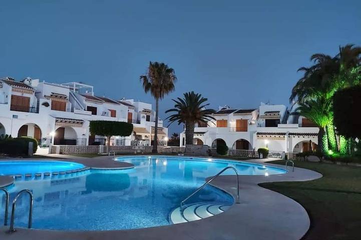 Holiday apartment for 4 people, with pool and terrace as well as hot tub and garden - 1