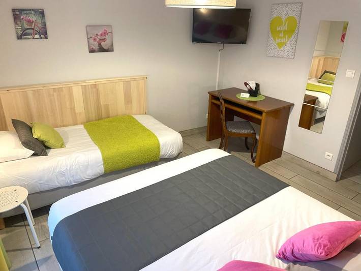 Hôtel pour 2 personnes, avec terrasse, animaux acceptés à Saint-Agnan - 3