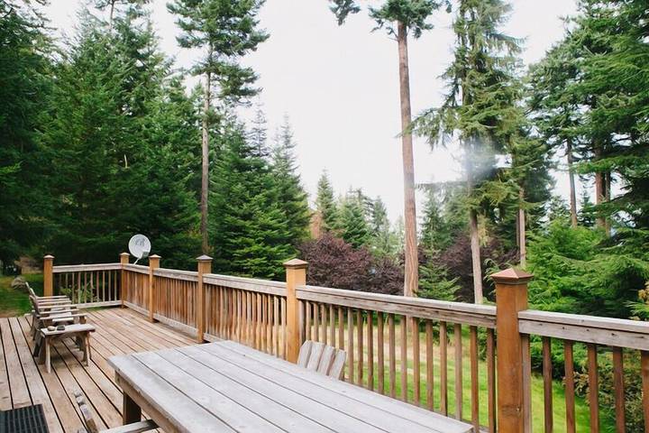 Cabin for 5 people, with yard and terrace in Orcas Island