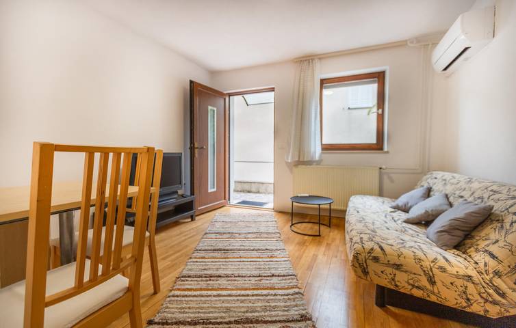Gîte pour 4 personnes, avec jardin et terrasse à Koper - 3