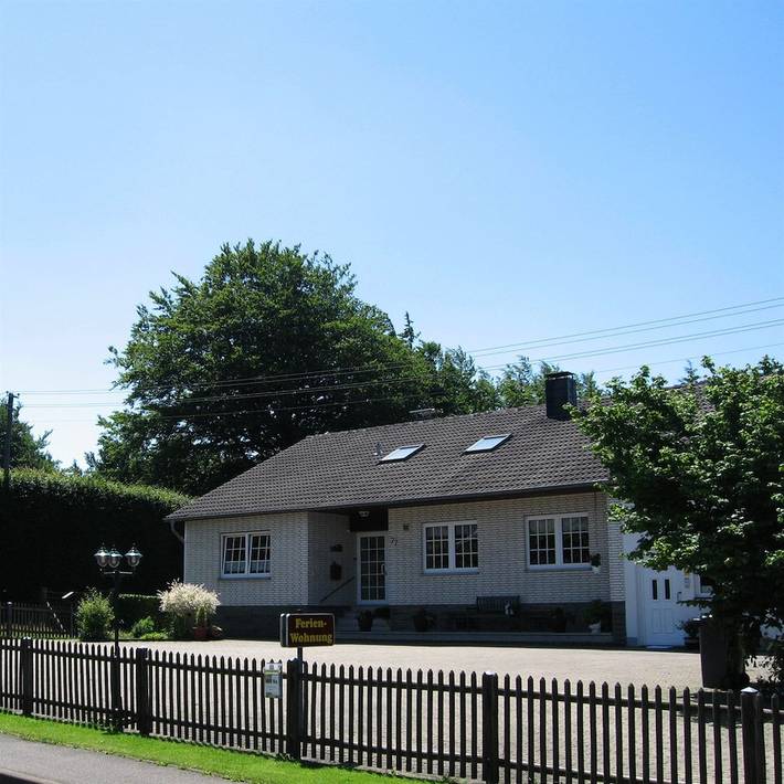 Vakantiewoning voor 4 personen, with Balkon and Terras as well as Tuin in Monschau