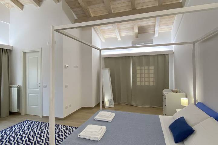 Location de vacances pour 8 personnes, avec Jacuzzi et Jardin à Paternopoli - 3