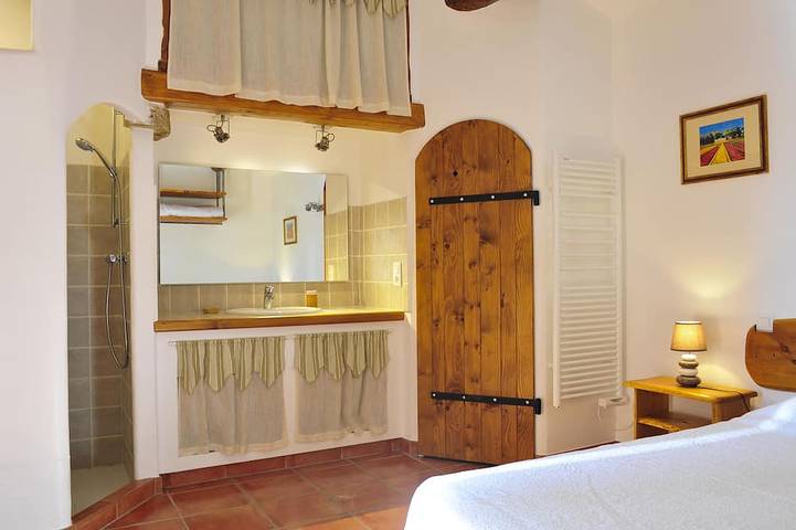 Location de vacances pour 9 personnes, avec Terrasse et Jardin à Puyméras - 4