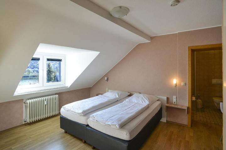 Hotel für 2 Personen, mit Terrasse und Ausblick in Igel