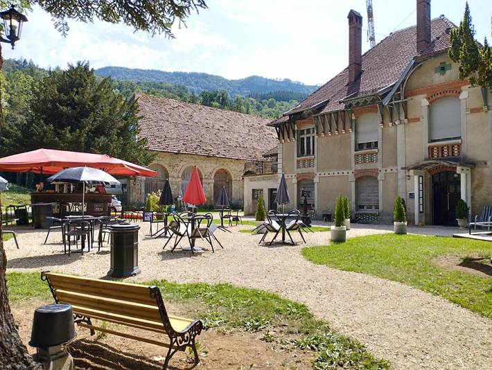 Appartement de vacances pour 5 personnes, avec vue et jardin