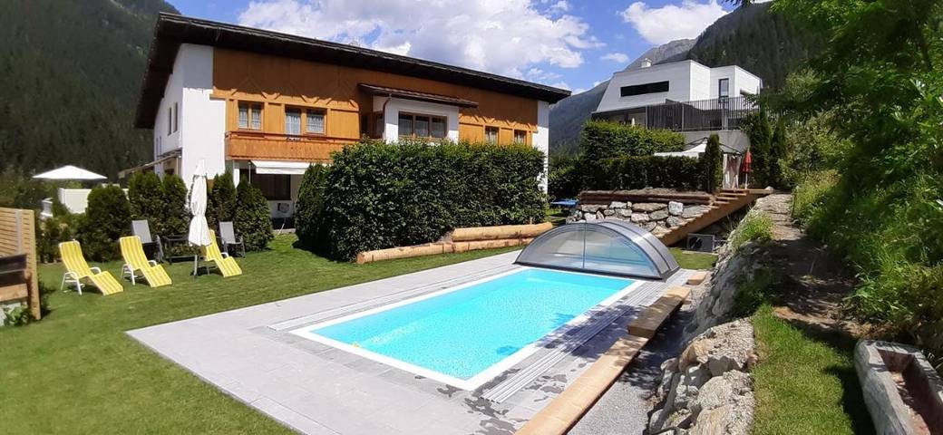 Ferienwohnung für 4 Personen, mit Terrasse und Garten sowie Pool und Sauna in See
