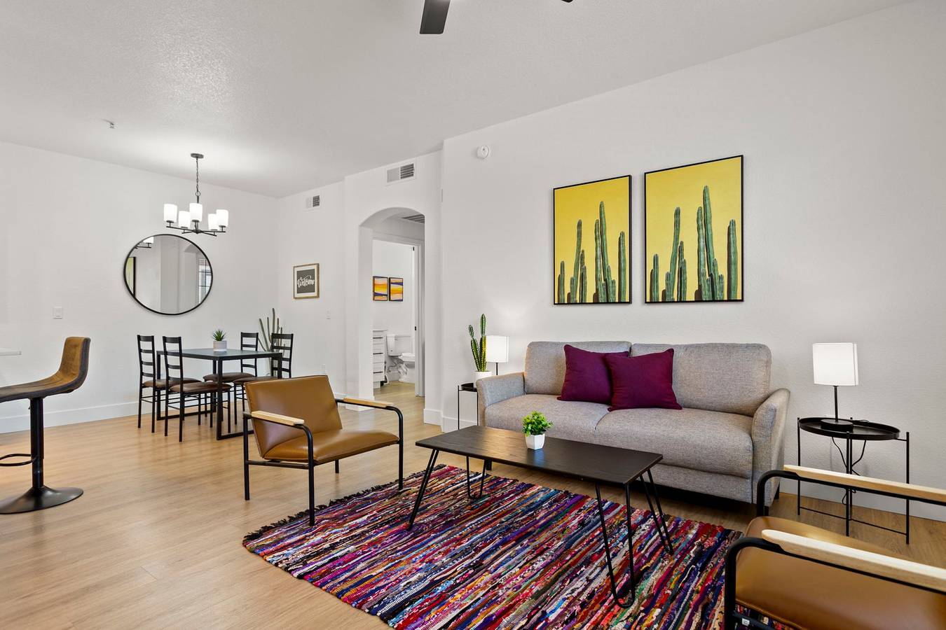 Ganze Wohnung, Cozysuites Glendale by the stadium w pool 15 in Glendale, Maricopa County