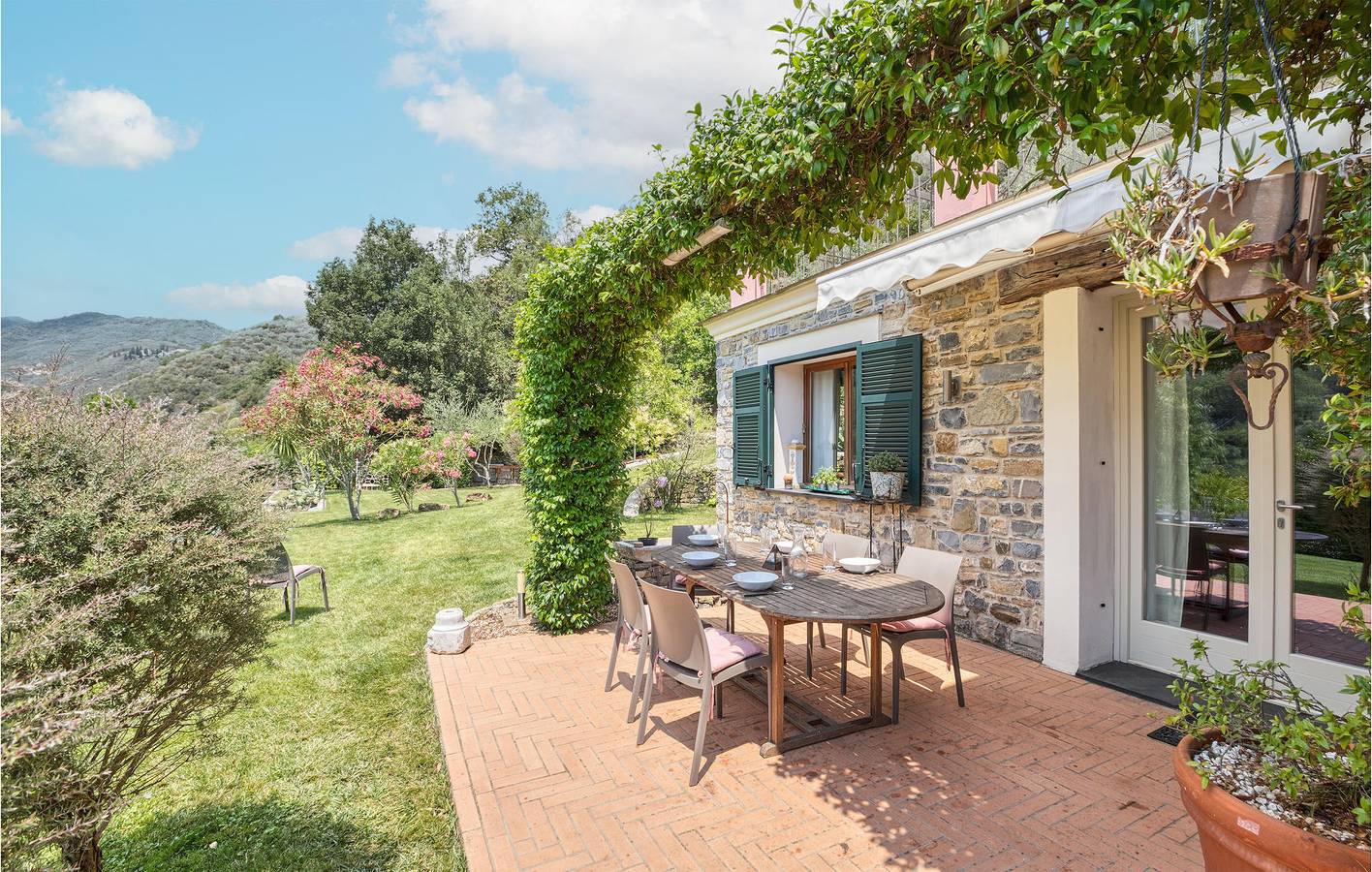 140m² Apartment mit Pool, Parkplatz, AC & Terrasse in Dolcedo Gemeinde, Riviera di Ponente