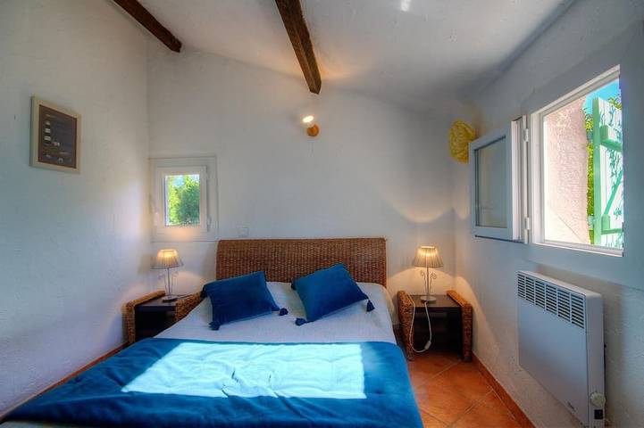 Location de vacances pour 6 personnes, avec terrasse et piscine à Speloncato - 2