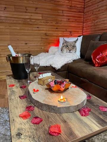Maison de campagne pour 4 personnes, avec jacuzzi et jardin ainsi que sauna et terrasse à Arthon