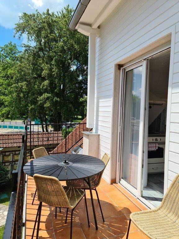 Gîte pour 6 personnes, avec jardin à Tihany - 4