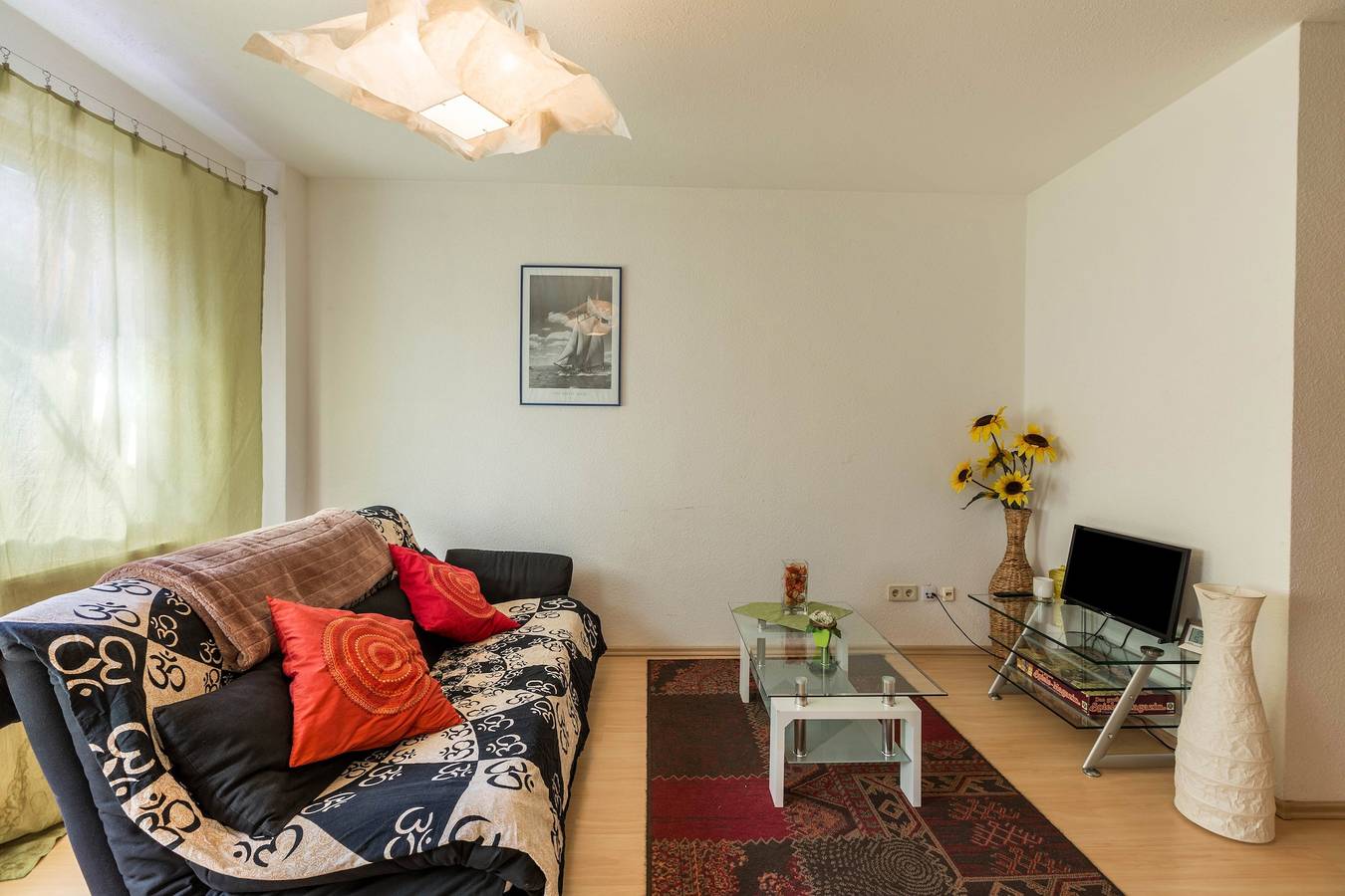 Ganze Wohnung, Gemütliche Ferienwohnung "Alina" mit Freisitz im Garten und Wlan, Nicht-Raucher-Wohnung in Singen, Hegau