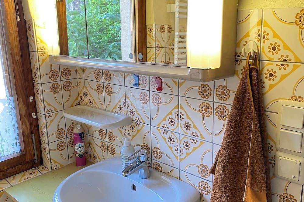 Appartement entier, Vacation home \"Graureiher\" - also ideal for cyclists and paddlers in the Recknitz Valley in Marlow, Vorpommern-Rügen