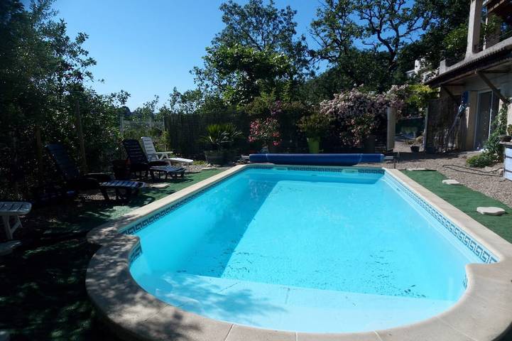 Gîte pour 8 personnes, avec jardin et balcon à Ners