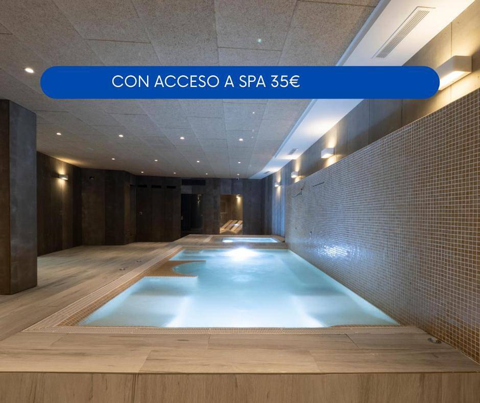 Albergue Spa Cruceiro de Pedrouzo in O Pedrouzo, El Pino