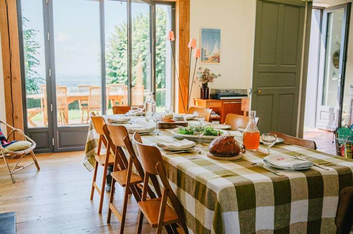 Villa pour 12 personnes, avec vue ainsi que piscine et jardin