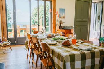 Cottage pour 12 personnes, avec piscine ainsi que jardin et vue à Beuvron-en-Auge