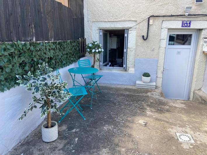 Gîte pour 2 personnes, avec terrasse à Espaly-Saint-Marcel - 2