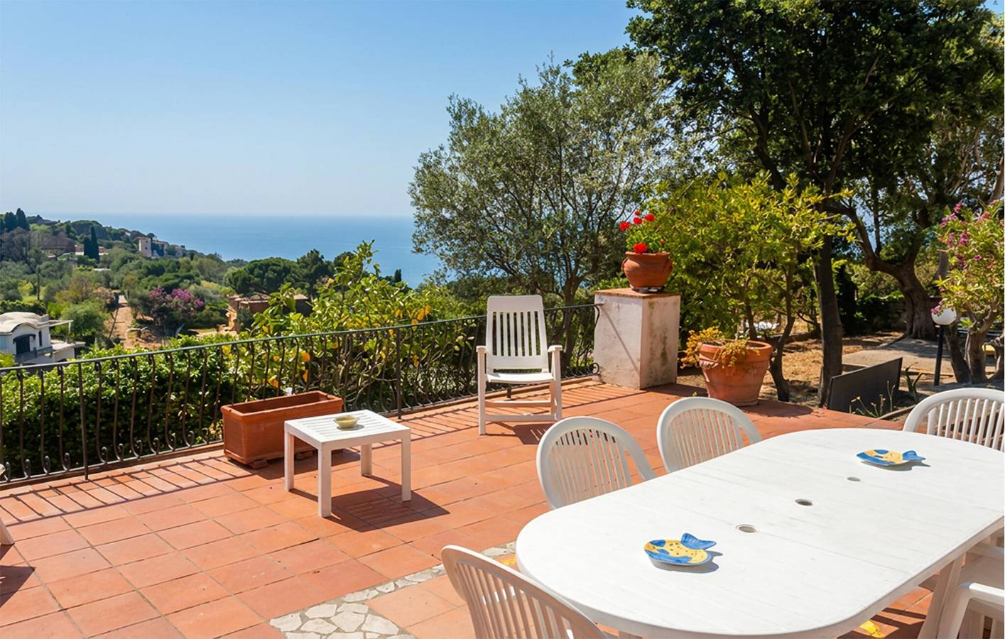 Incantevole appartamento ad Anacapri con Wi-Fi, terrazza e parcheggio - a 400 m dal centro città in Anacapri, Napoli e dintorni