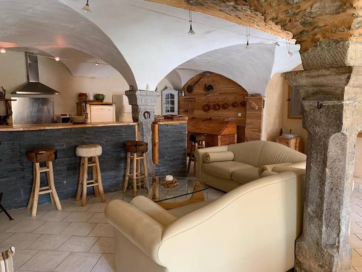 Gîte pour 8 personnes, avec terrasse ainsi que jardin et vue dans Station De Saint Veran - 4