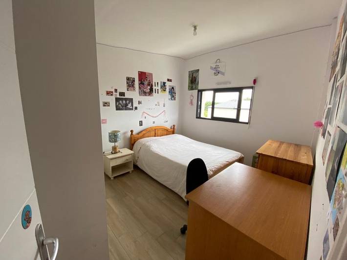 Gîte pour 7 personnes, avec jardin à Theix - 2