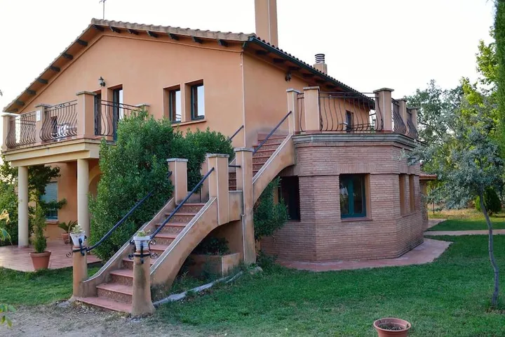 Casa de vacaciones para 10 personas, con piscina y jardín además de terraza y vistas, Se admiten mascotas - 1