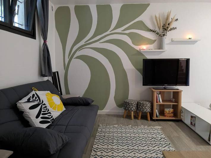 Gîte pour 6 personnes, avec terrasse et jardin à Pommeuse - 2