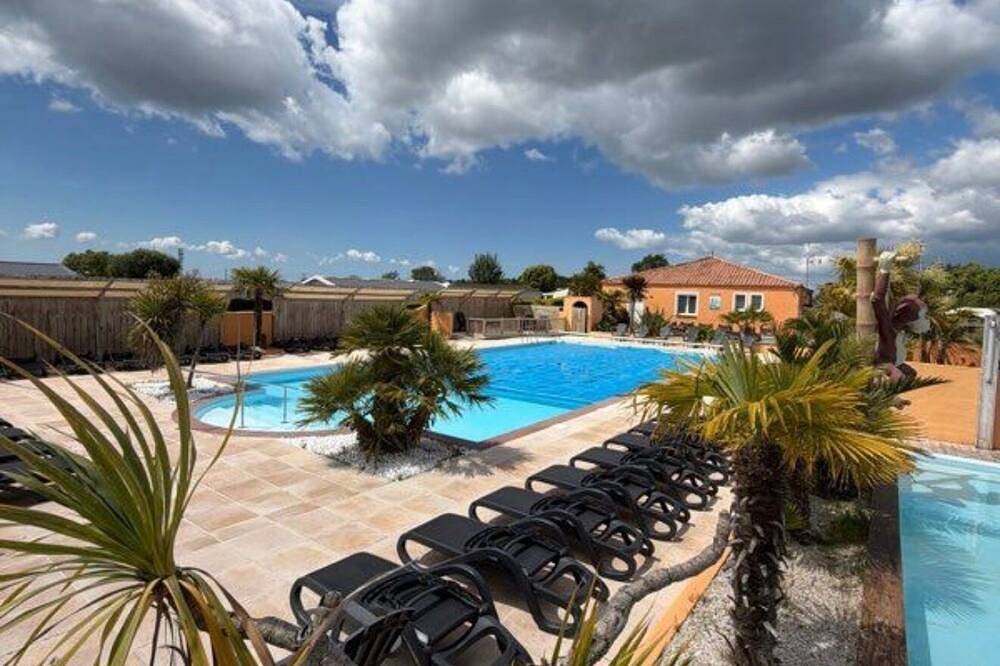 Mobilhome in Prl, 10 minutes from the beach. Ideal for families in Bourgneuf-en-Retz, Côte de Jade