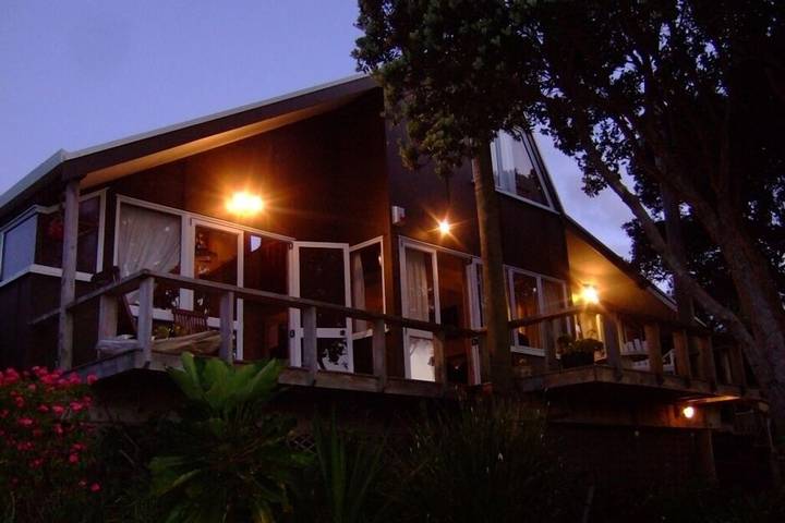 Holiday home for 7 people, with balcony and garden, with pets in Northland