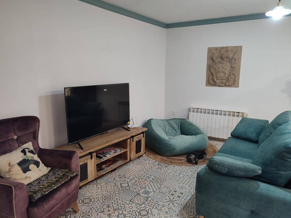 Three-Bedroom House in Calaceite, Provincia de Teruel