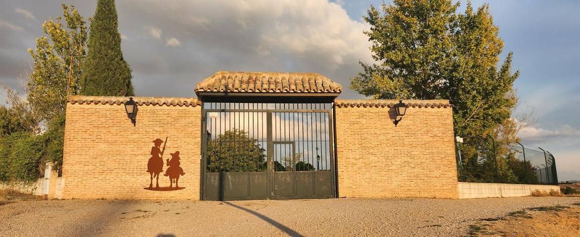 Casa rural para 16 personas, con Balcón y Terraza además de Piscina y Vistas en El Hito - 4