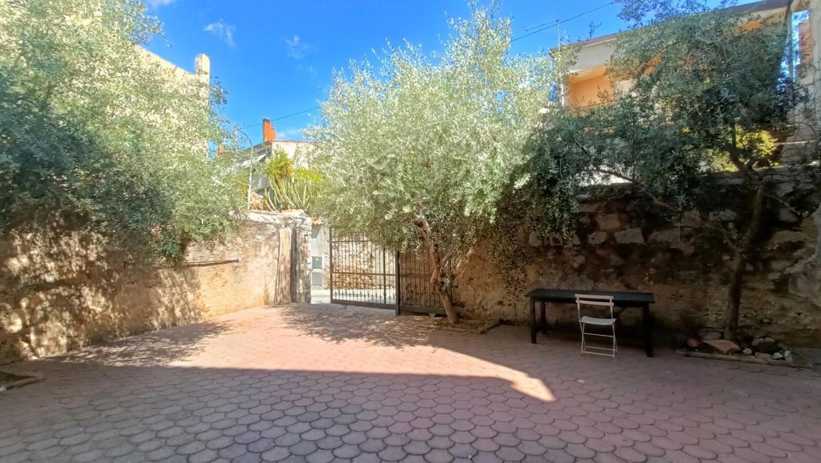 Appartamento intero, Appartamento 'Zia Zaira' con Giardino Privato, Wi-Fi e Aria Condizionata in Bari Sardo, Provincia di Ogliastra
