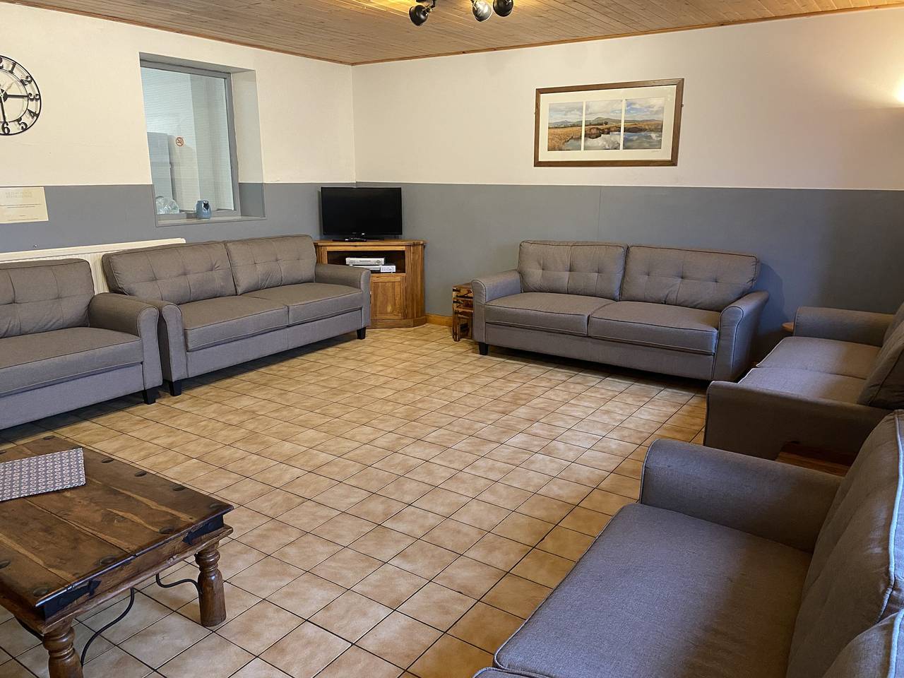 Old School House - Yorkshire Three Peaks Challenge in Yorkshire Dales National Park