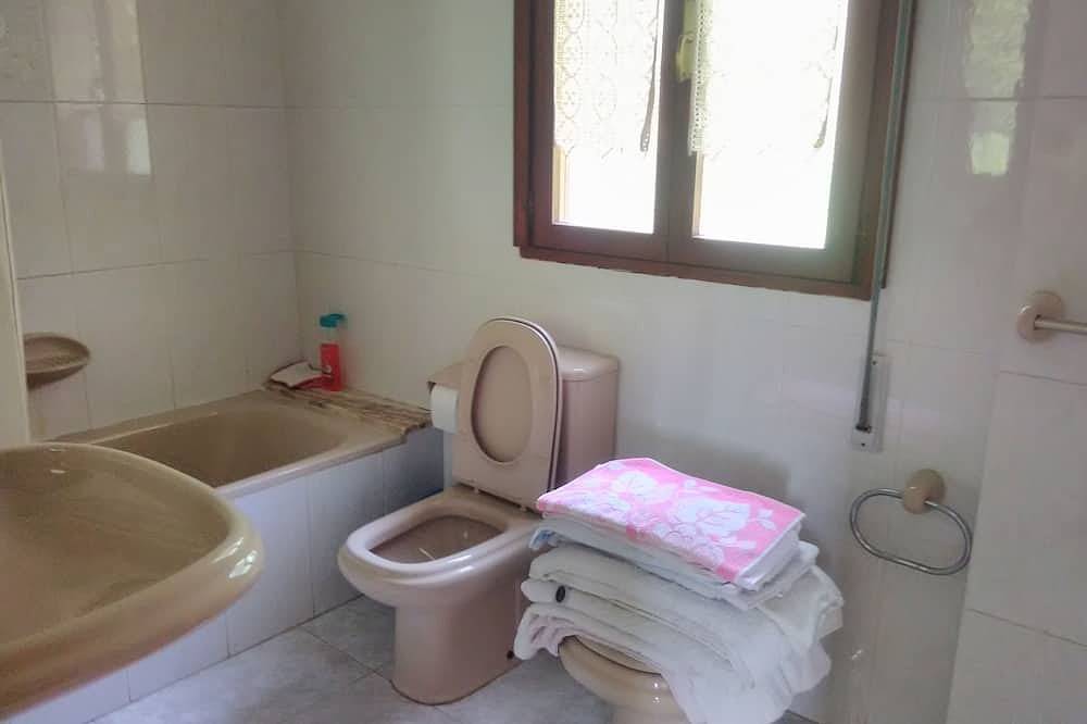 Holiday House Vacation House In El Puntal in Villaviciosa, Costa Verde (Spain)