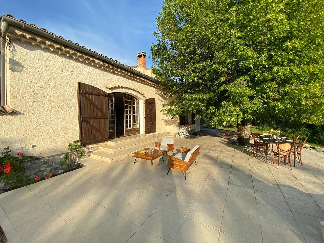 Villa les Jules in Thoard, Alpes-de-Haute-Provence