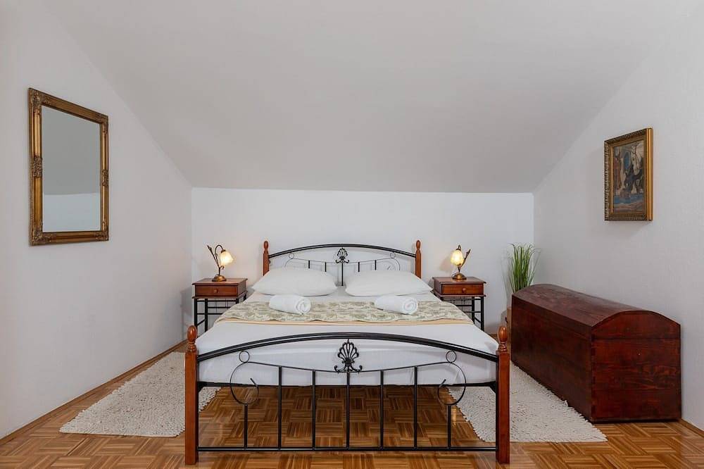 Holiday Home By The Sea in Ston, Dubrovnik-Neretva