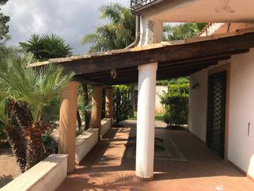 Villa pour 4 personnes, avec jardin et vue à Carini