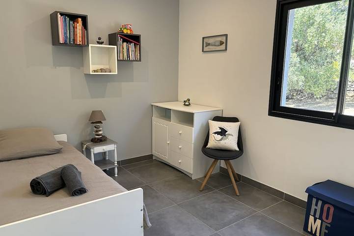 Location de vacances pour 6 personnes, avec jardin et terrasse à Monacia-d'Aullène - 2