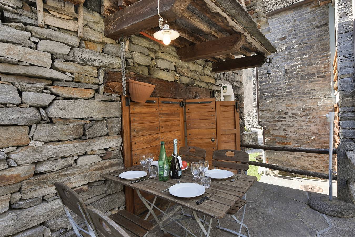 Rustico al forno Sonogno in Sonogno, Alpes Ticineses y del Verbano