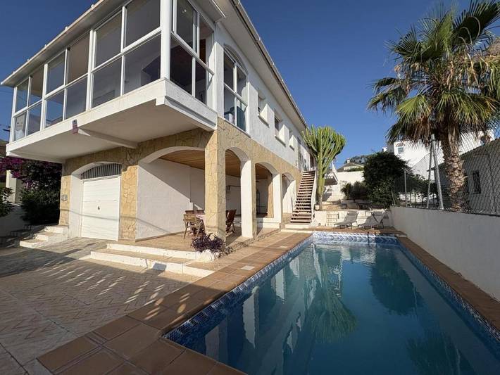 Casa rural para 7 personas, con vistas además de jardín y piscina en Cunit - 3