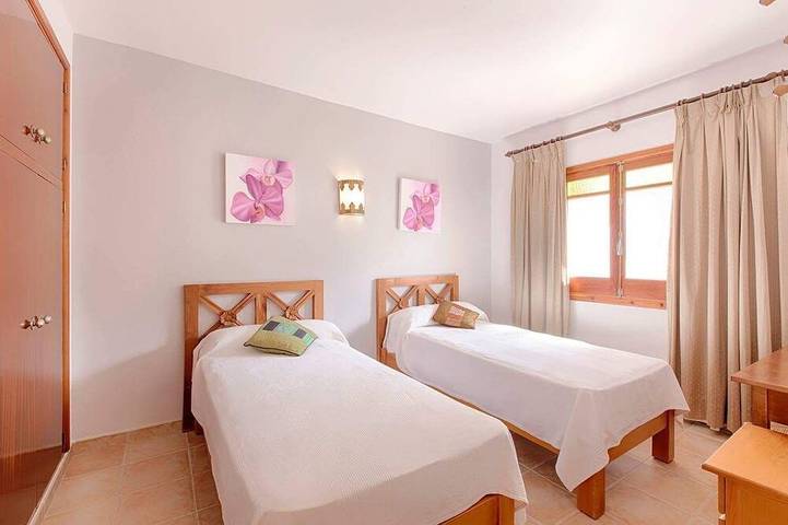 Ferienwohnung für 5 Personen, mit Garten in Platja es Figueral - 2