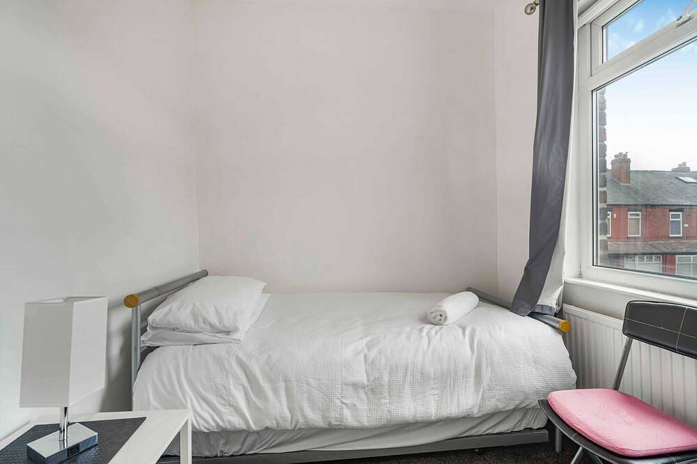 Guestready Essential - Cosy in Vibrant Levenshulme in Manchester, Greater Manchester